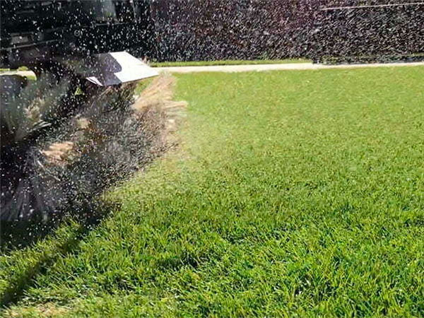 Instrooizand kunstgras leggen